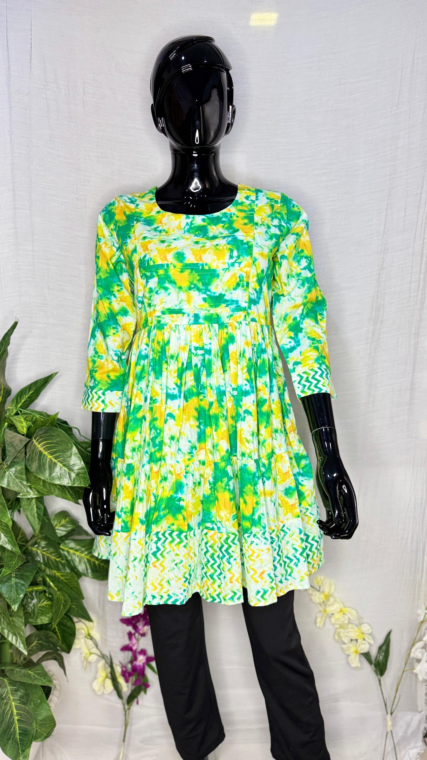 Sunlit Charm Pure Cotton Tunic – Breathable Everyday Elegance